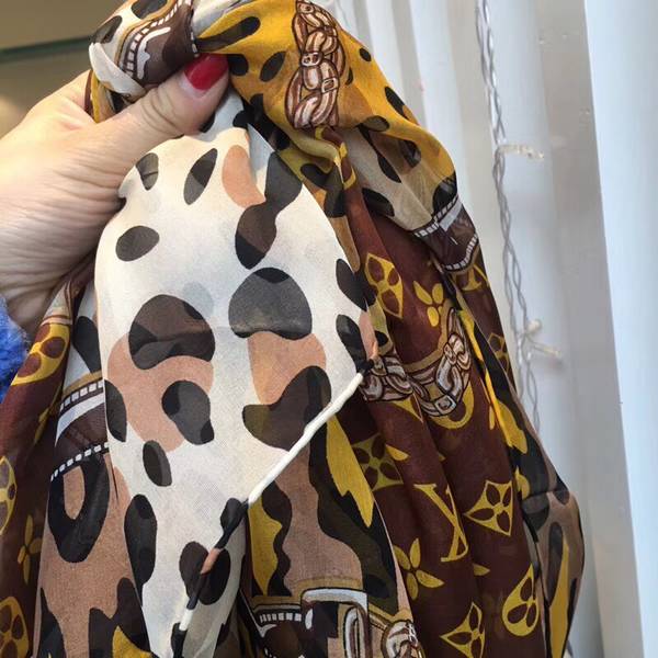 Louis Vuitton Scarf LVC00544